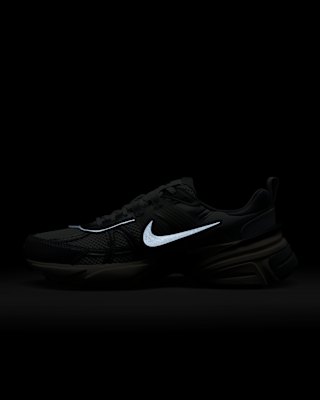 Nike V2K Run Women's Shoes with Reflective Accents. Nike.com